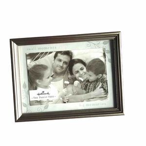 Hallmark The Family Tree Wood w/ Glass Frame Small Moments Big Memories 4x6